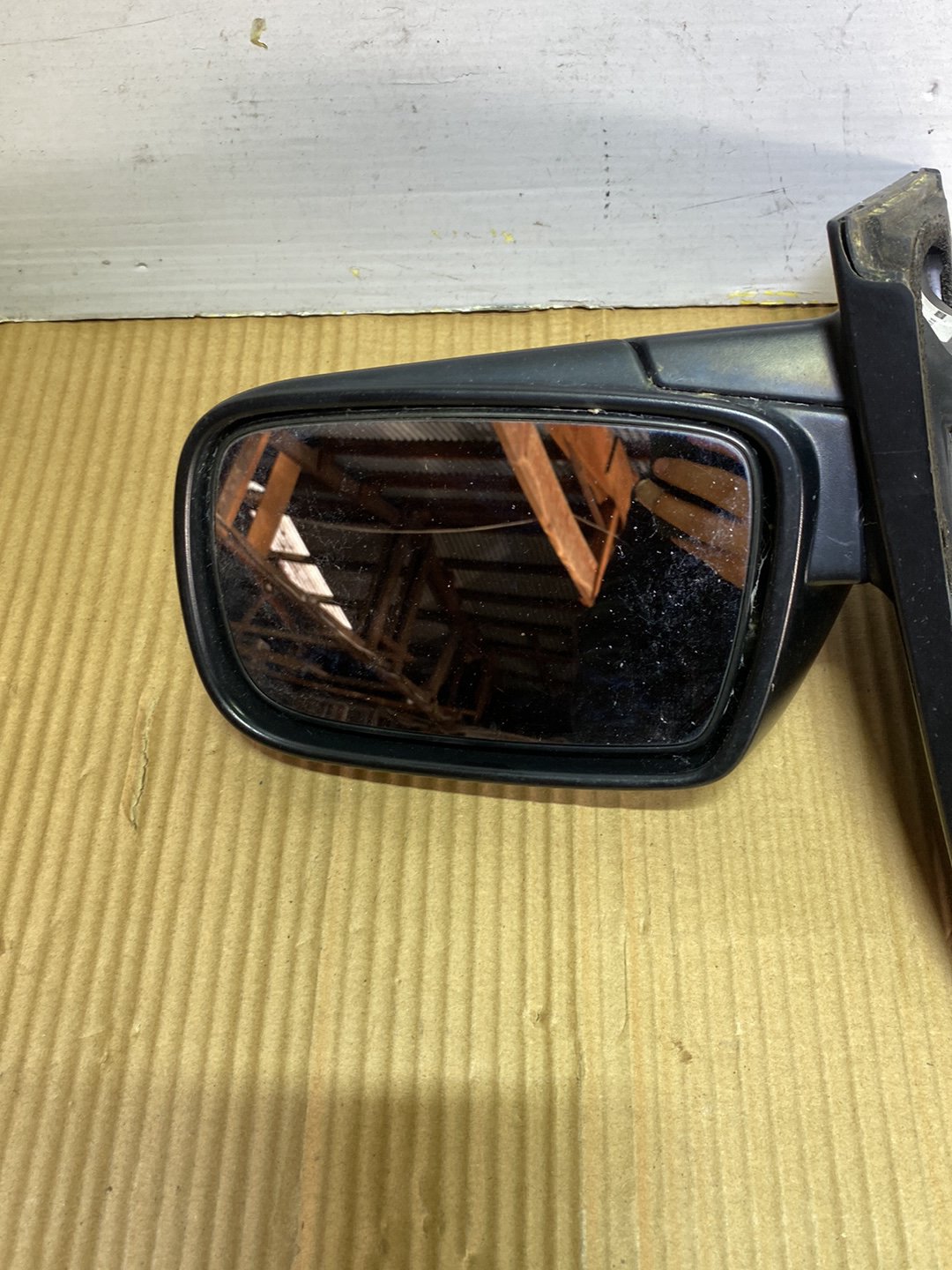 2000 Used Toyota Yaris- Left Front Door Glass PN: 3 wires