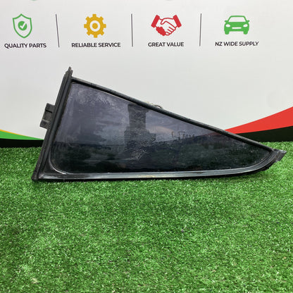 1994 Toyota Hilux Surf - Used Right Rear Quarter Door Glass PN: M284