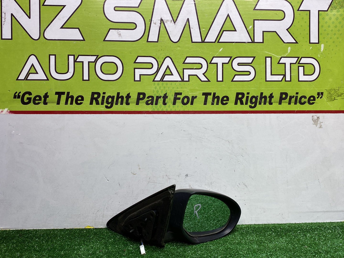 2009 Mazda Axela - Right Door Mirror/ PN: 7 wires