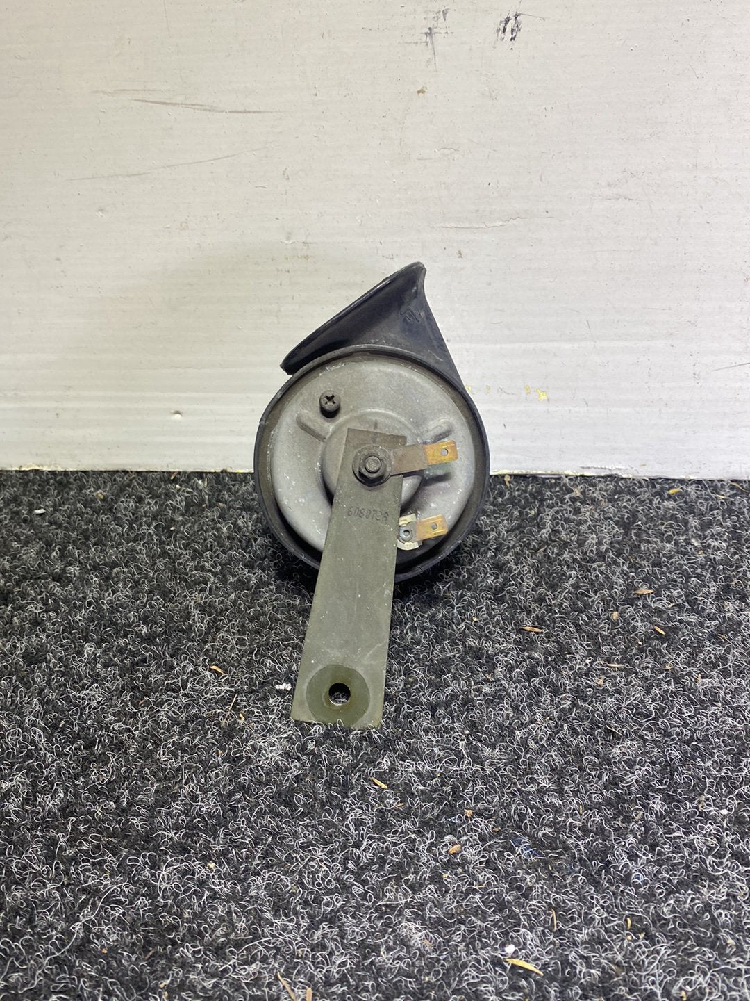 2007 Nissan Fuga - Horn