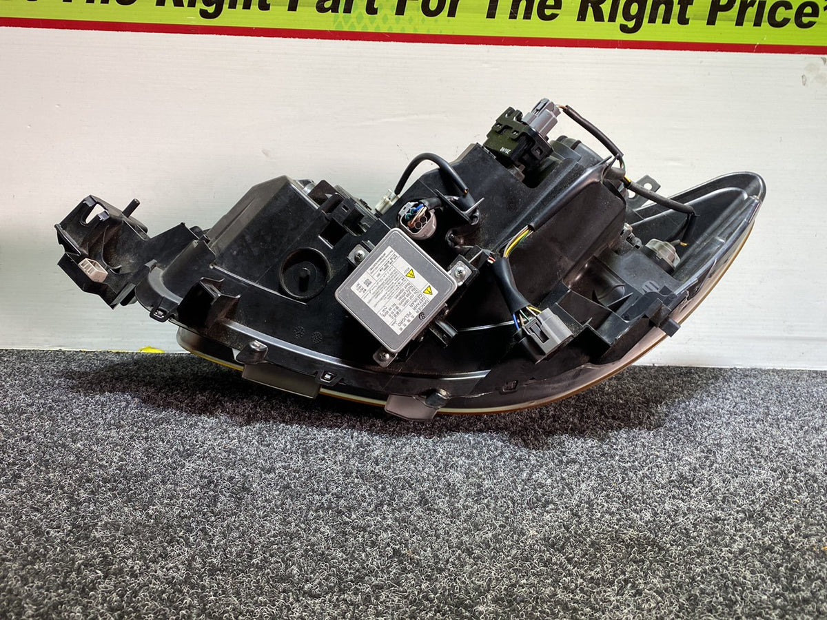 2016 Mazda CX-5 - Right Headlight PN: W0462/ K031-51-030D