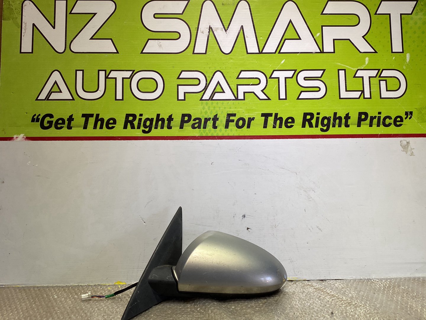2004 Nissan Primera- Left Door Mirror PN: 4 wires