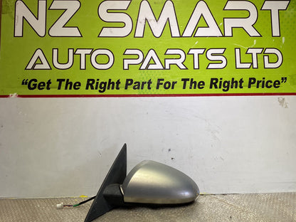 2004 Nissan Primera- Left Door Mirror PN: 4 wires