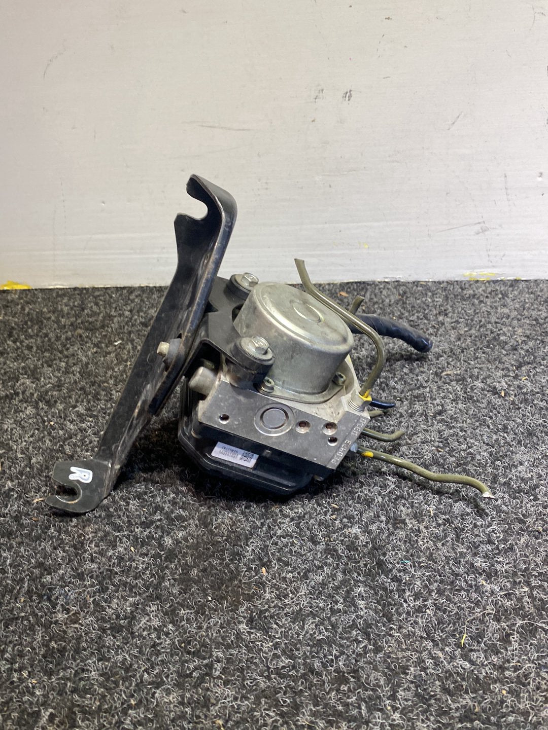 2012 Nissan Leaf - ABS Pump