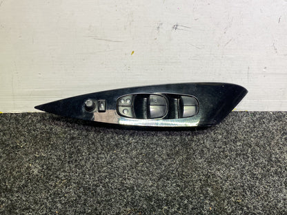 2012 Nissan Leaf - Master Power Window Switch