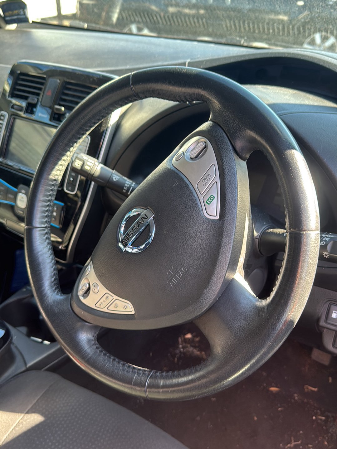 2016 Nissan Leaf  Dismantling For Parts