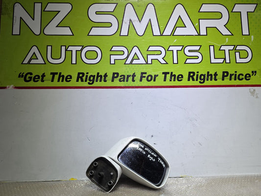2006 Nissan Tiida- Right Door Mirror PN: without wires