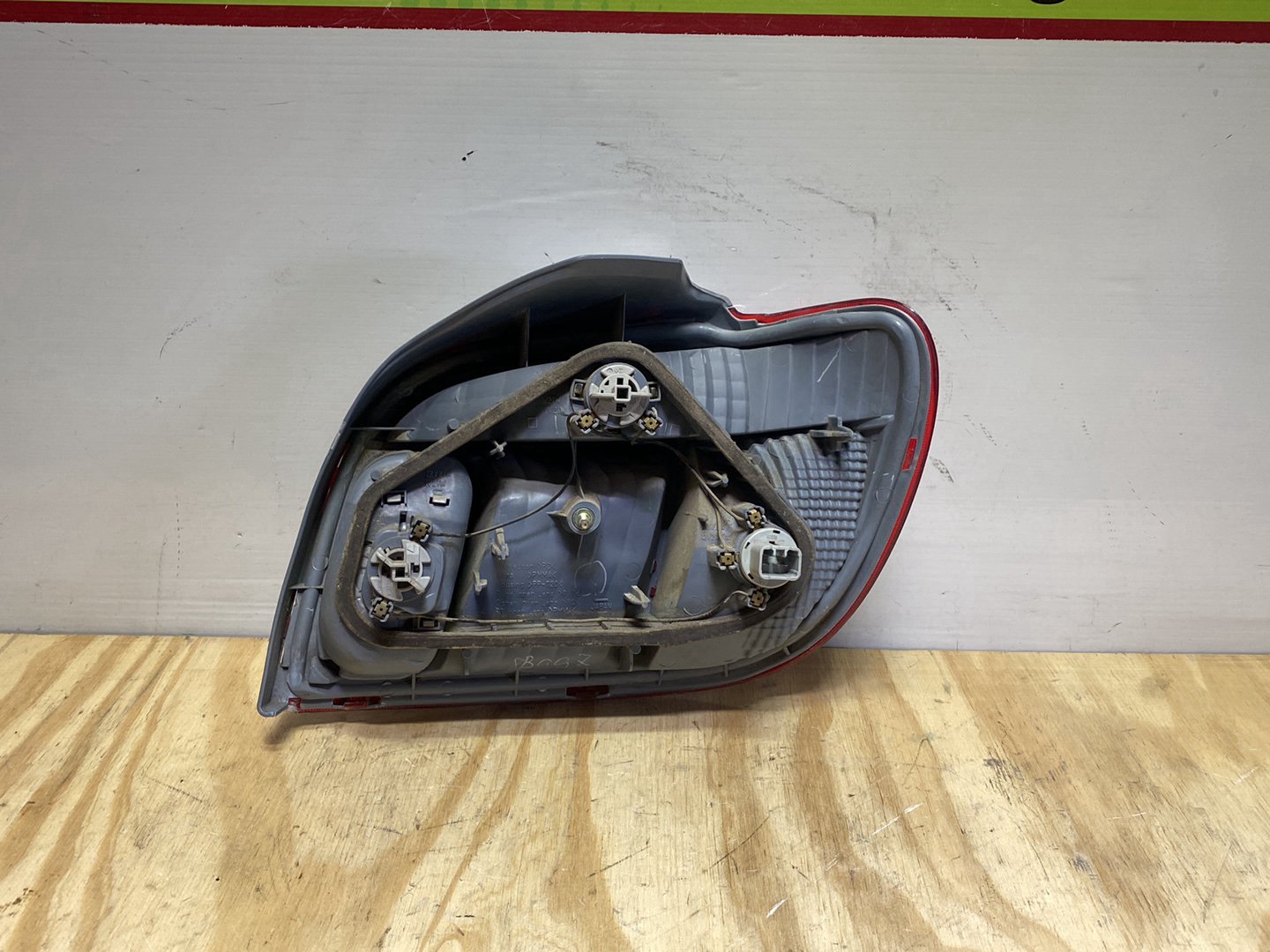 2005 Toyota Vitz P10 - Left Taillight PN: Koito 52-049