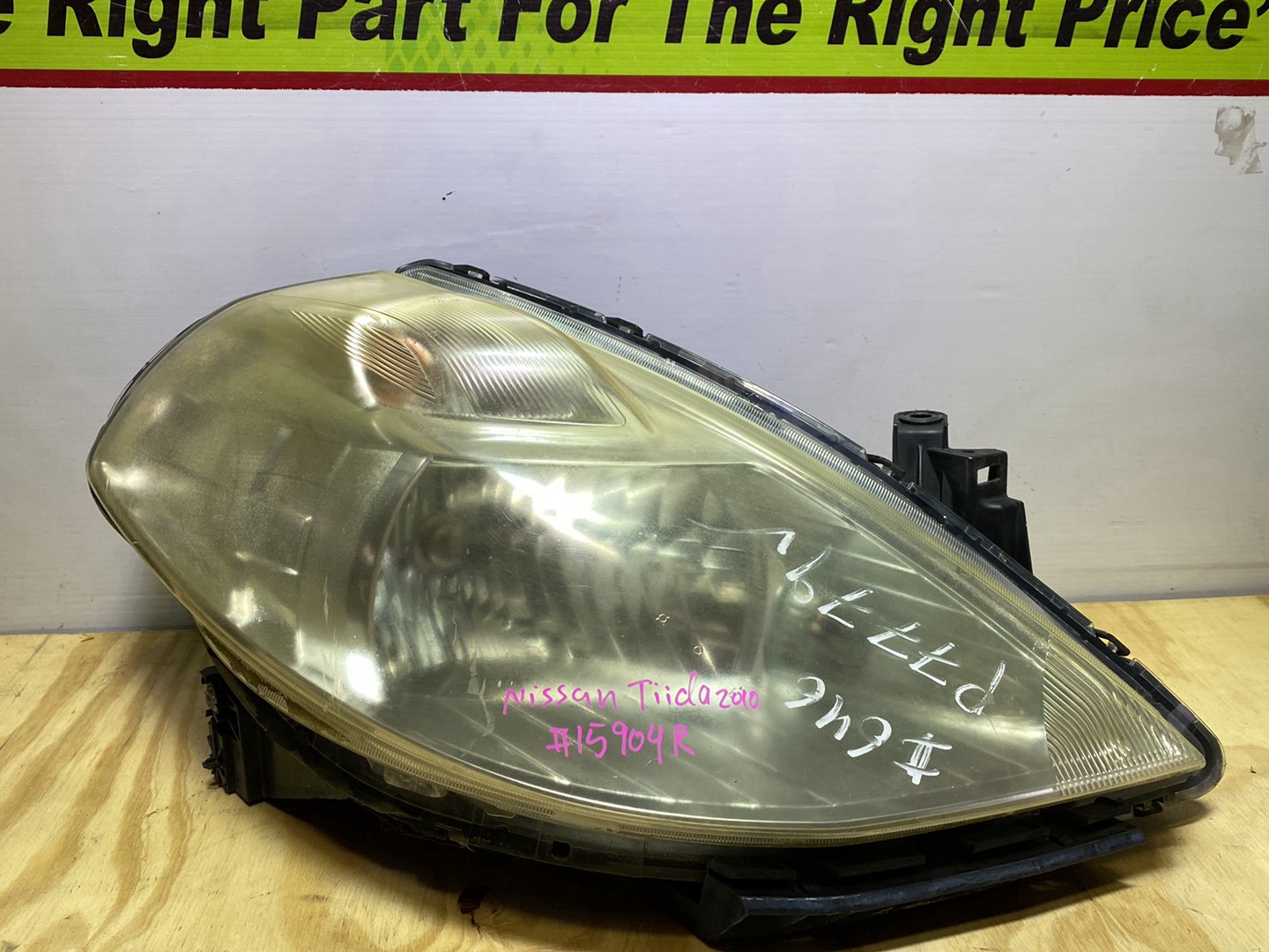 2010 Nissan Tiida SC11 - Right Headlight PN: P7779