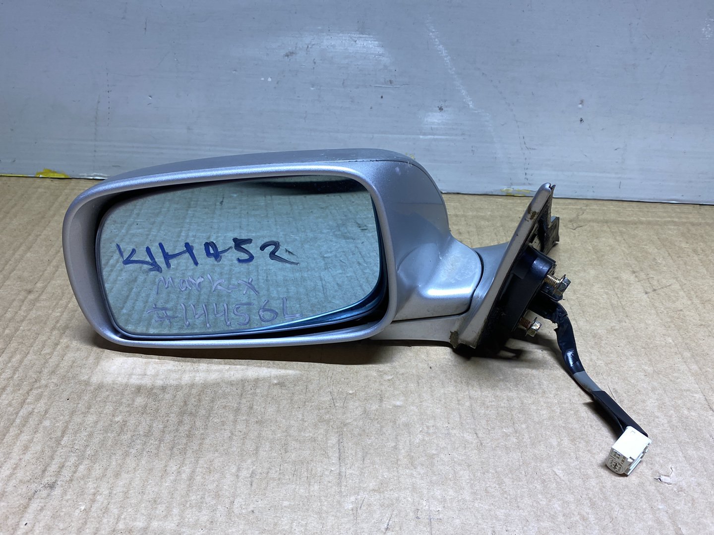 2005 Used Toyota Mark X GRX120 - Left Door Mirror PN: 7 wires