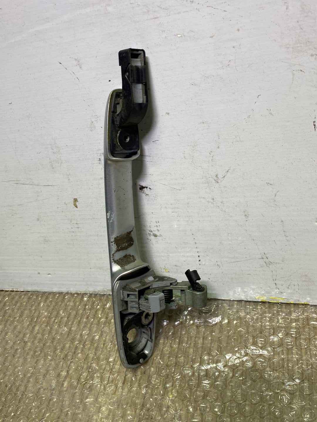 2004 Mazda Demio- Right Front Exterior Door Handle PN: GJ6E58410E67