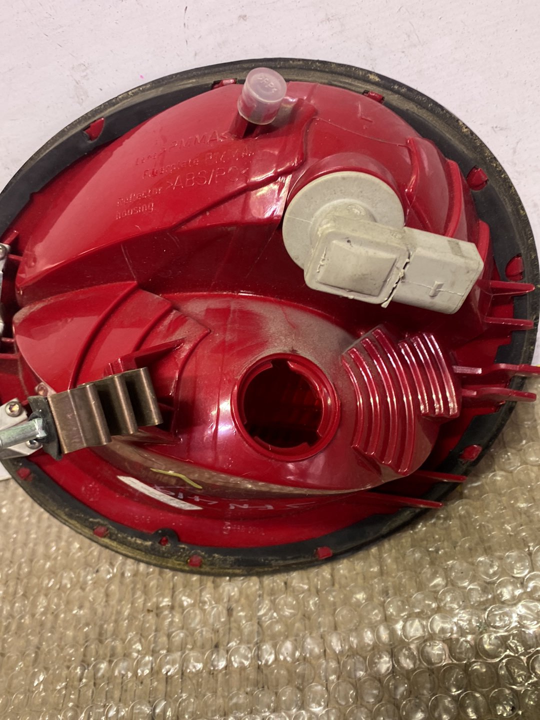 2005 Volkswagen Beetle- Left Taillight PN: W:IC0945095F