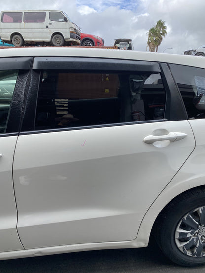 2010 Honda Stream RN6 Dismantling For Parts