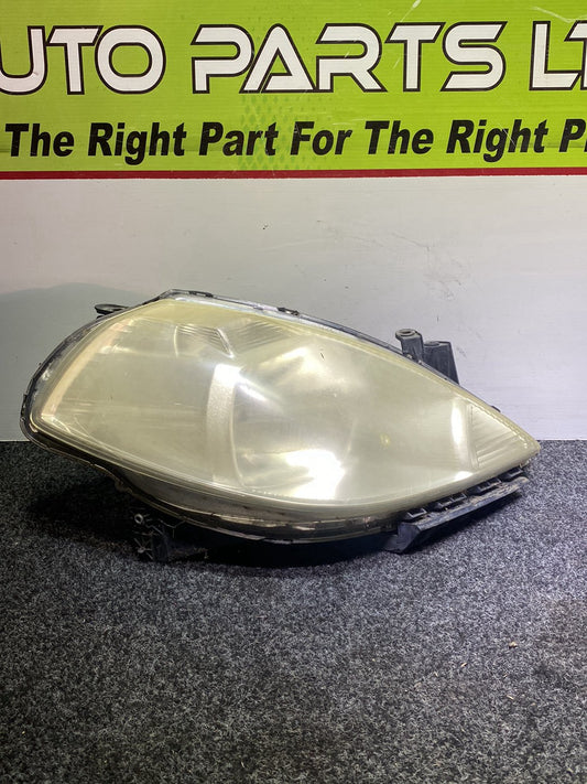 2007 Nissan Tiida - Right Headlight PN: STANLEY P4278R