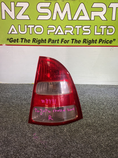 2004 Toyota Corolla - Right Taillight PN: Koito 13-61
