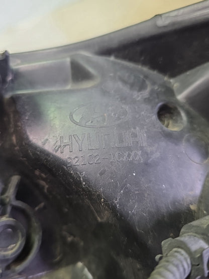 2005 Hyundai Getz - Left Headlight PN: