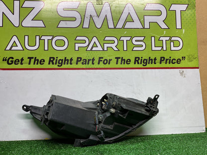 2002 Mitsubishi Colt - Left Headlight PN: P2970