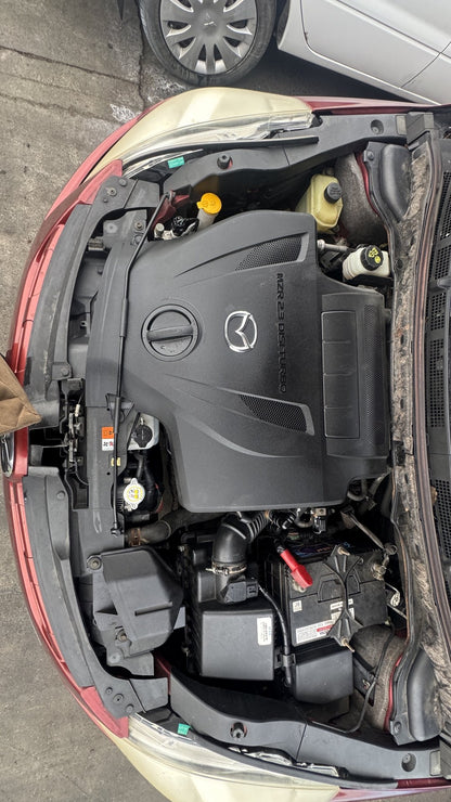 2006 Mazda MPV  Dismantling For Parts