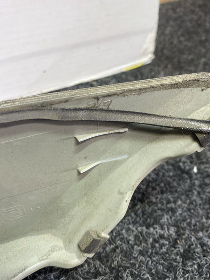 2013 Mazda Premacy - Tailgate Upper Garnish