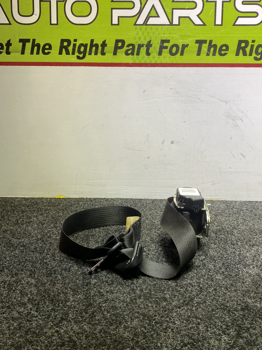2010 Dodge Journey - Right Rear Seat belt