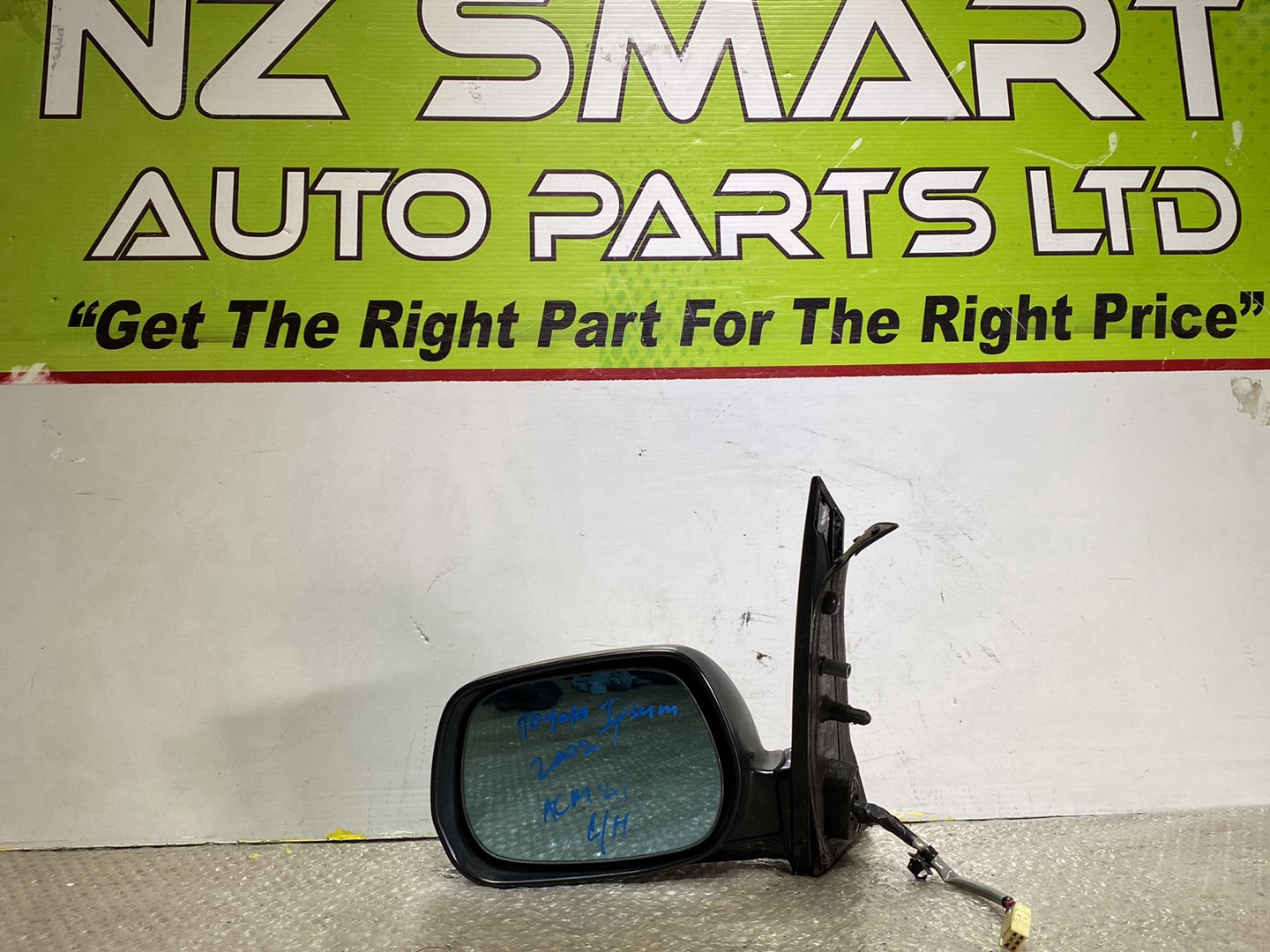 2002 Used Toyota Ipsum- Left Door Mirror PN: 5 wires
