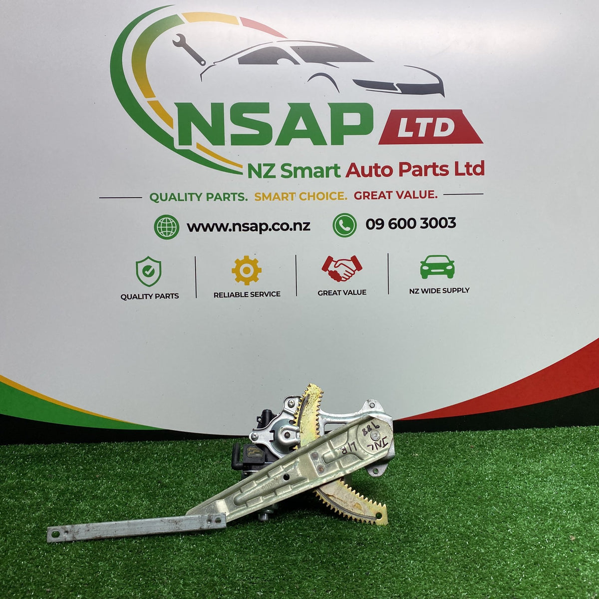 2010 Nissan March Left Rear Window Regulator PN 82721AX000/Motor PN: 82731AX00A
