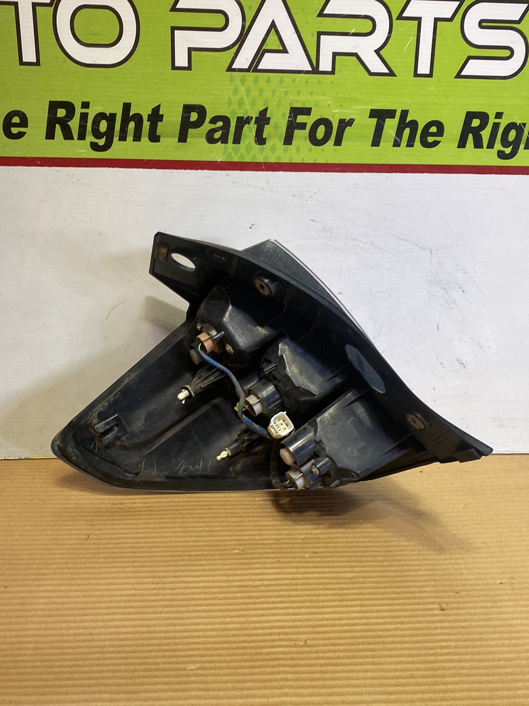 2008 Subaru Forester SH5- Right Taillight PN: