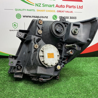 2005 Nissan Elgrand - Right Headlight PN: KOITO 100-24854/ 26010WL628