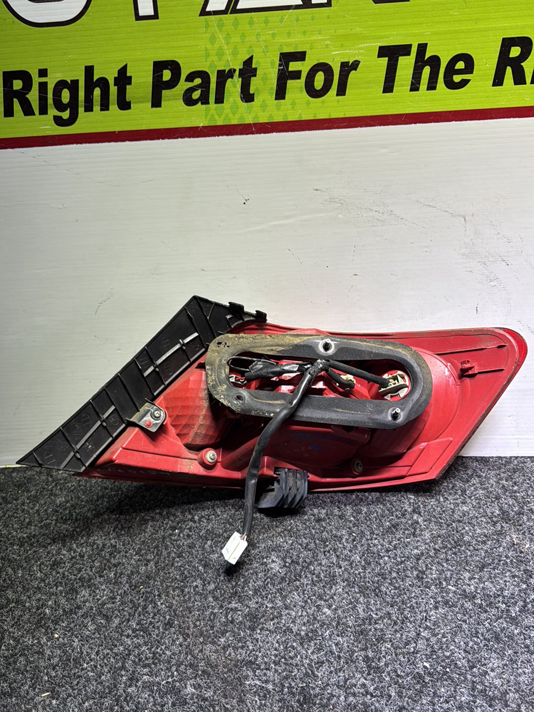 2005 Toyota Mark X- Left Taillight PN: KOITO 22-333