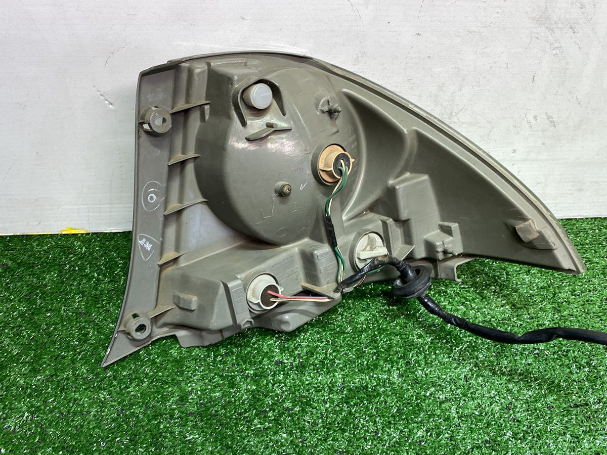 2001 Used Toyota Altezza - Left Taillight PN: 53-5