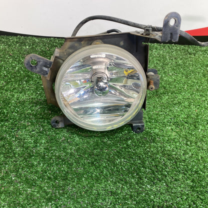 2003 Mitsubishi Airtrek - Right Fog Light PN: MR990475