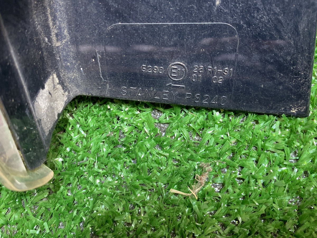 2010 Mazda Axela - Left Taillight PN: STANLEY P8240