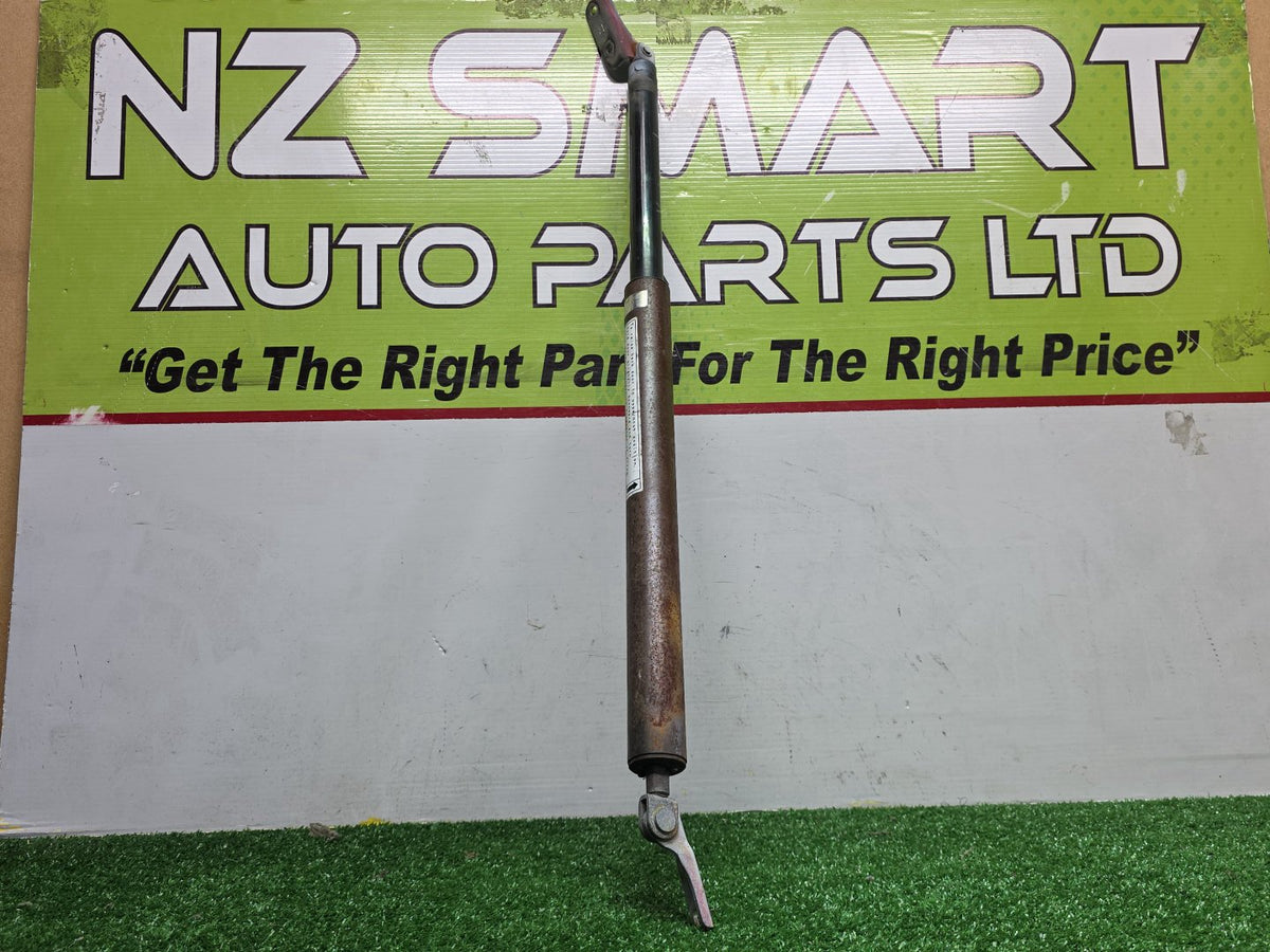 1990 Used Toyota Corolla RZH102-8000415 - Right Tailgate Strut PN: