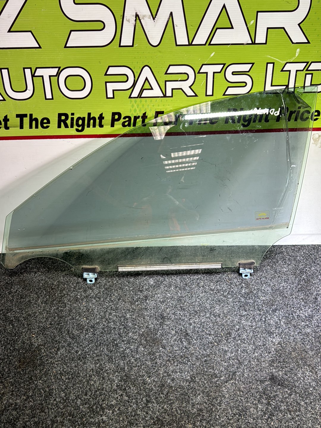 2006 Lexus IS250 - Left Front Door Glass PN: Tint Number M508
