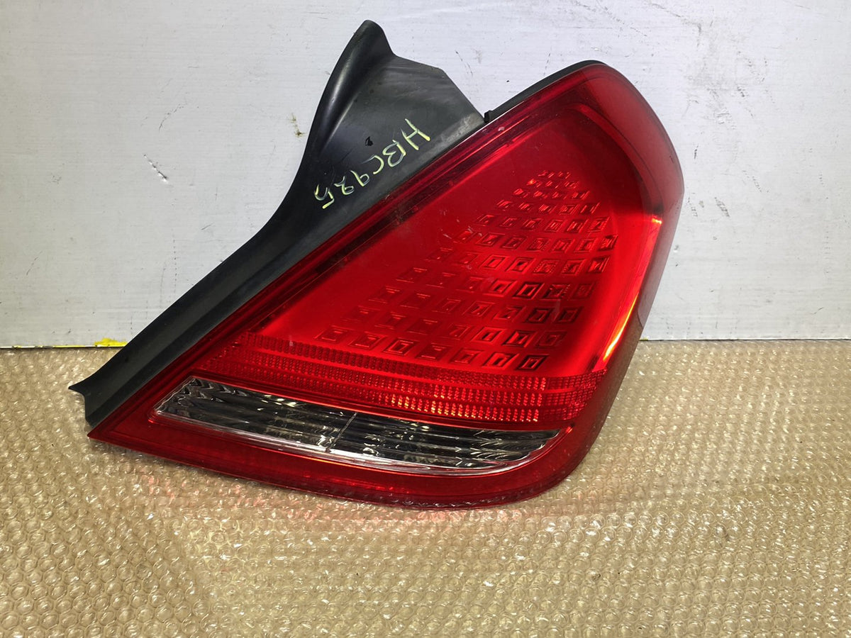 2005 Nissan Teana - Right Taillight PN: see photos