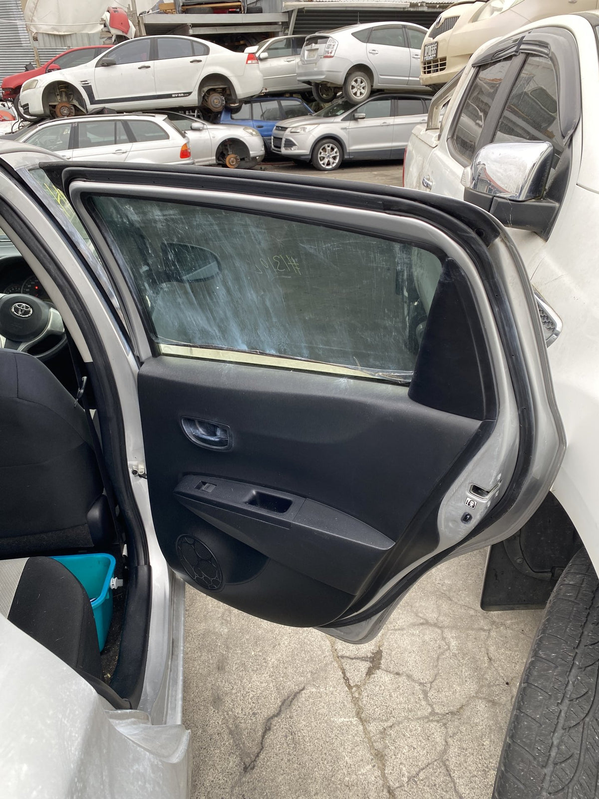2014 Toyota Yaris YR- Dismantling For Parts