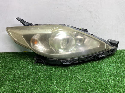 2010 Mazda Premacy CREW - Right Headlight PN: STANLEY P7134