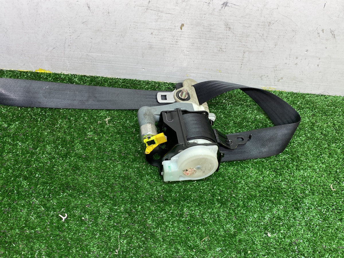 2013 Nissan Lafesta CWFFWN - Right Front Seat Belt PN: See photos