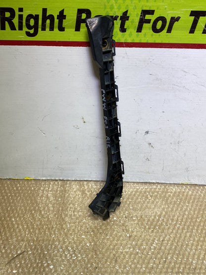 2009 Toyota Prius - Right Rear Bumper Retainer PN: 5257547020