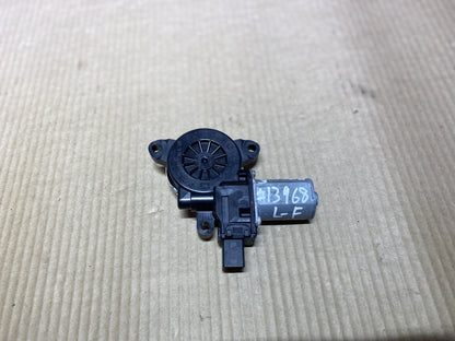 2013 Mazda Axela BYEFP - Left Front Window Motor