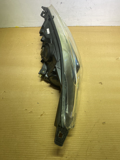 2014 Ford Fiesta- Right Headlight PN: