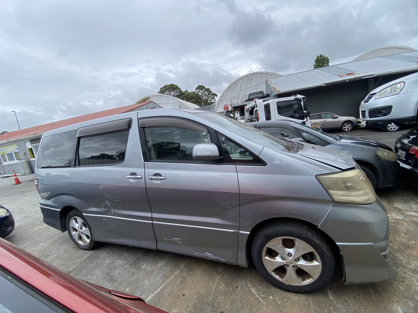 2005 Toyota Alphard ANH10 Dismantling For Parts