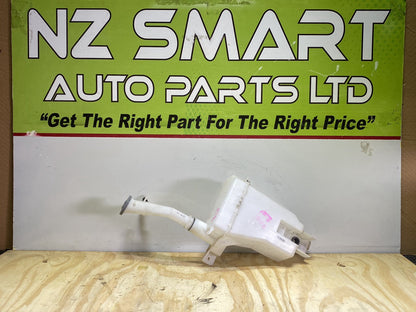2012 Nissan March IV K13 K13 - Washer Bottle