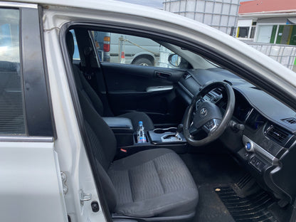 2016 Toyota Camry Hybrid H Dismantling For Parts