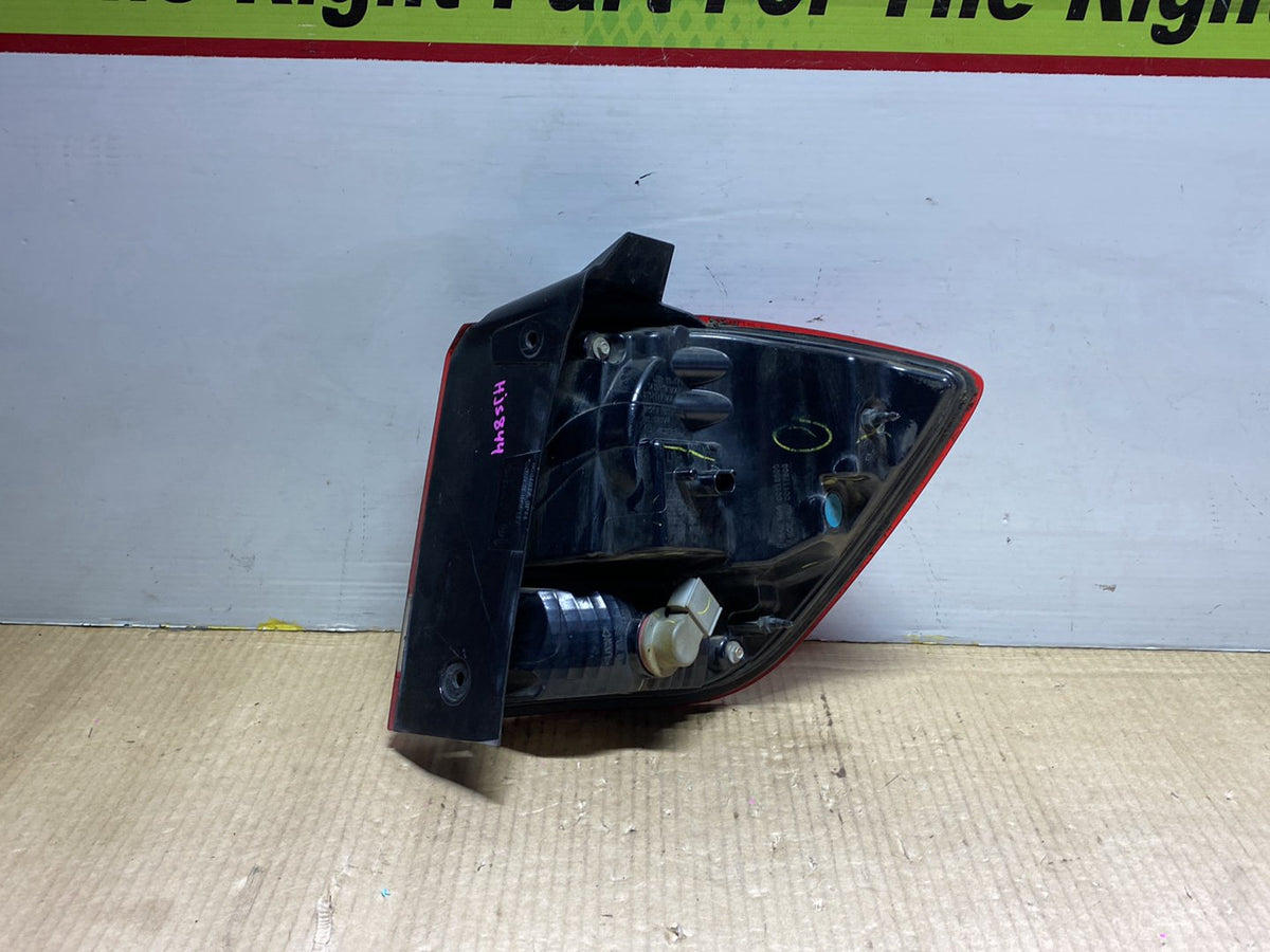 2014 Dodge Journey - Left Taillight