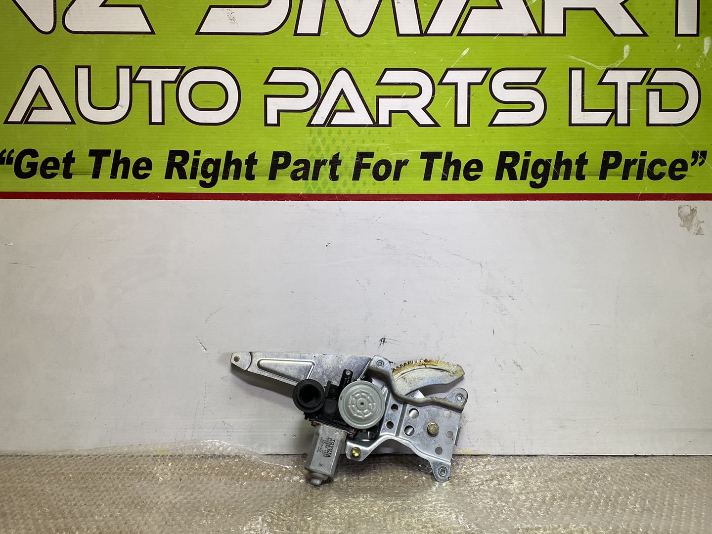2004 Used Toyota Ist- Right Rear Window Regulator/Motor PN: see photos