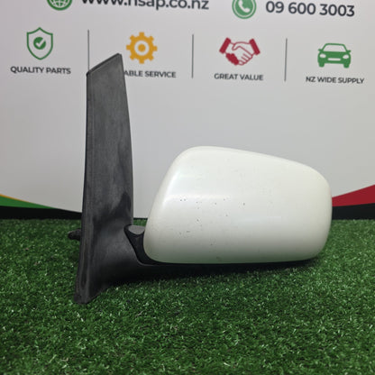 2006 Used Toyota Wish - Left Door Mirror PN: 8794068030/ 5 Wires