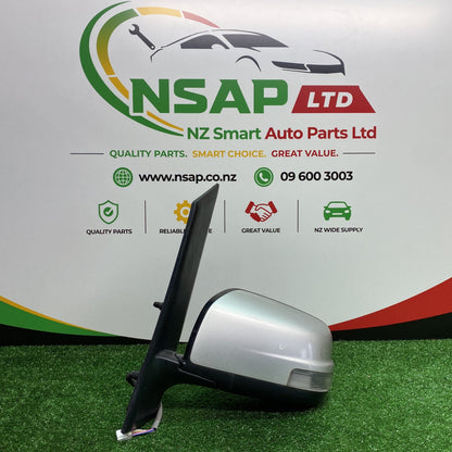 2008 Nissan Serena C25 - Left Door Mirror PN: 7 wires