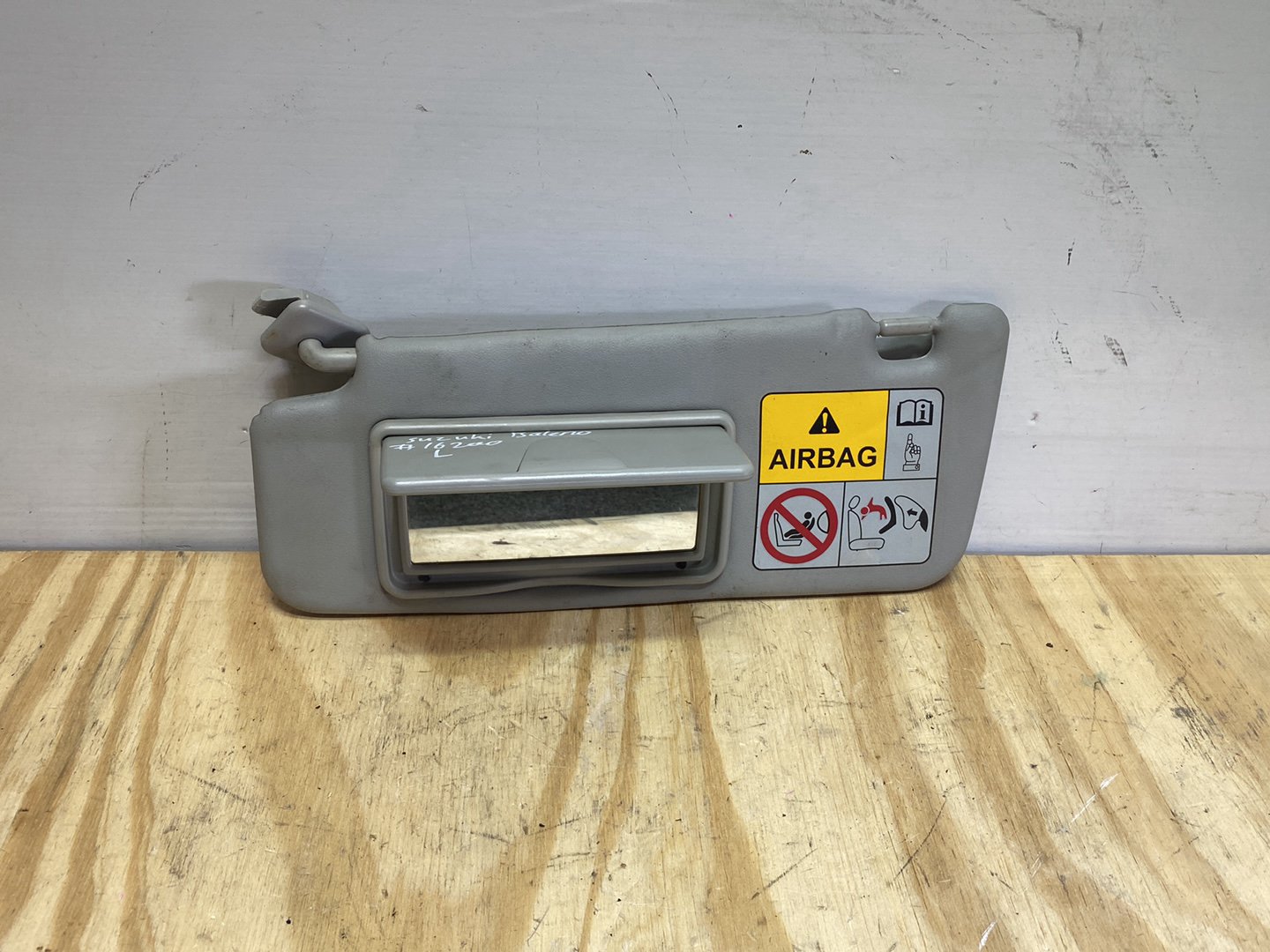 2017 Suzuki Baleno - Left Sun Visor