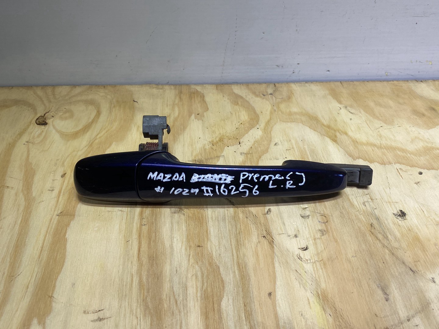 2010 Mazda Premacy CREW - Left Rear Exterior Door Handle
